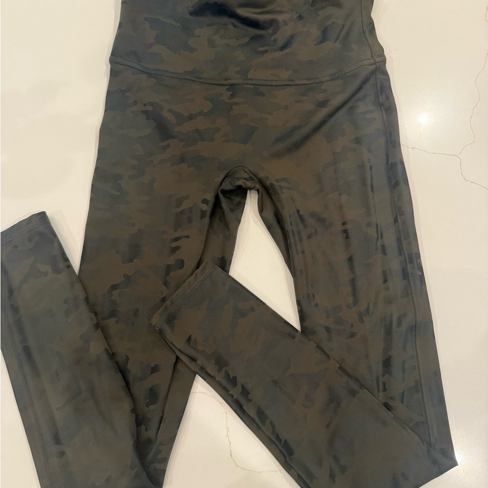 SPANX Kids Camouflage Leggings - Olive and Black